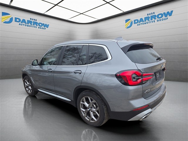 BMW X3 Vehicle Full-screen Gallery Image 04