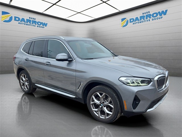 BMW X3 Vehicle Full-screen Gallery Image 08
