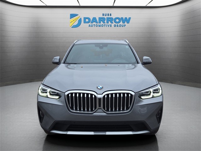 BMW X3 Vehicle Full-screen Gallery Image 09