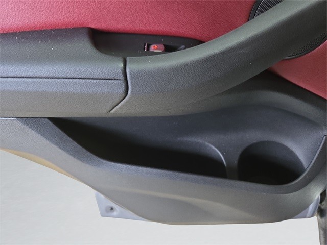 BMW X3 Vehicle Full-screen Gallery Image 19