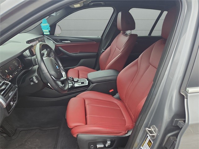 BMW X3 Vehicle Full-screen Gallery Image 42