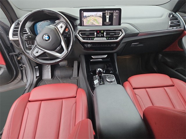BMW X3 Vehicle Full-screen Gallery Image 43