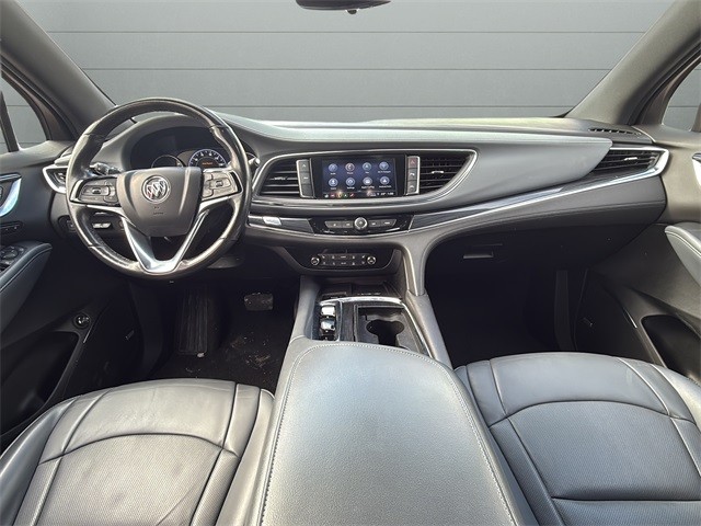 Buick Enclave Vehicle Full-screen Gallery Image 19