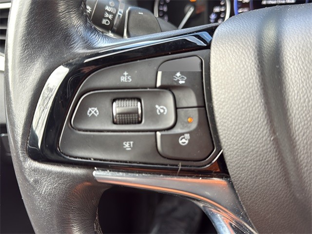 Buick Enclave Vehicle Full-screen Gallery Image 21