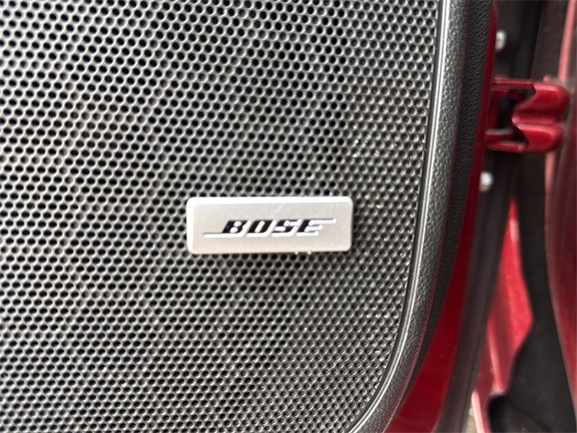 Buick Enclave Vehicle Full-screen Gallery Image 31