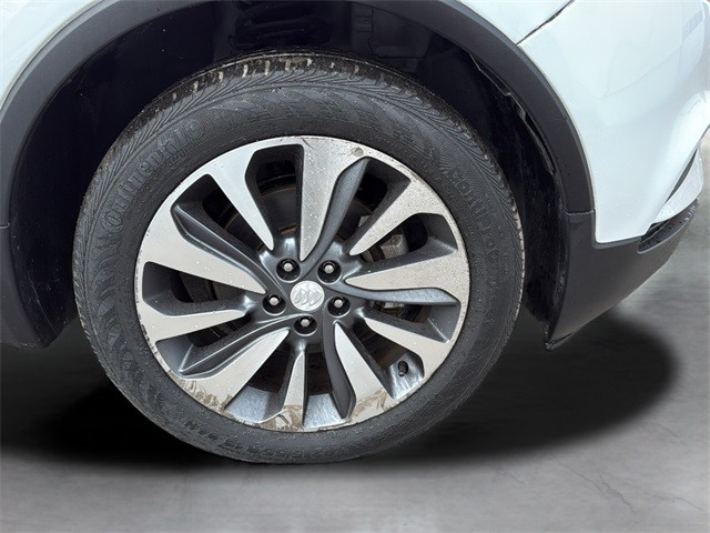 Buick Encore Vehicle Full-screen Gallery Image 09