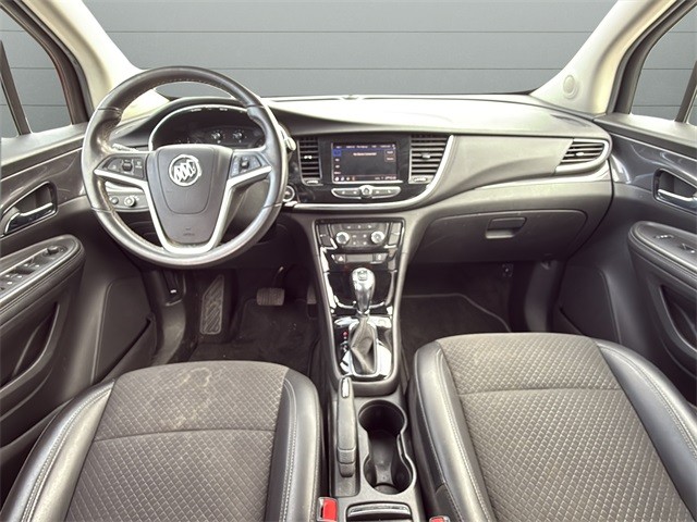 Buick Encore Vehicle Full-screen Gallery Image 17