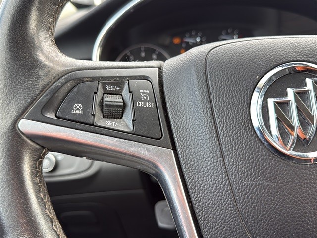 Buick Encore Vehicle Full-screen Gallery Image 19