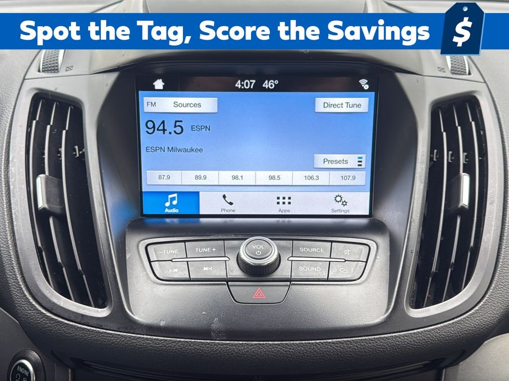 Ford Escape Vehicle Full-screen Gallery Image 19