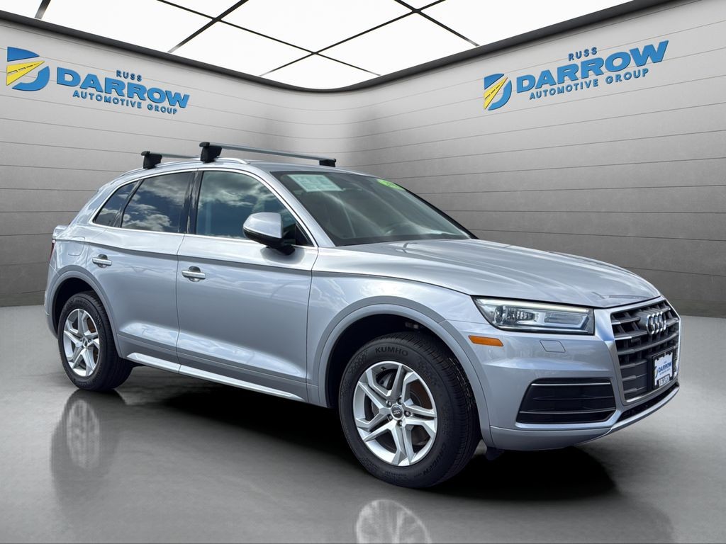 Audi Q5 Vehicle Full-screen Gallery Image 07