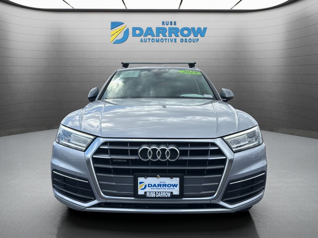 Audi Q5 Vehicle Full-screen Gallery Image 08