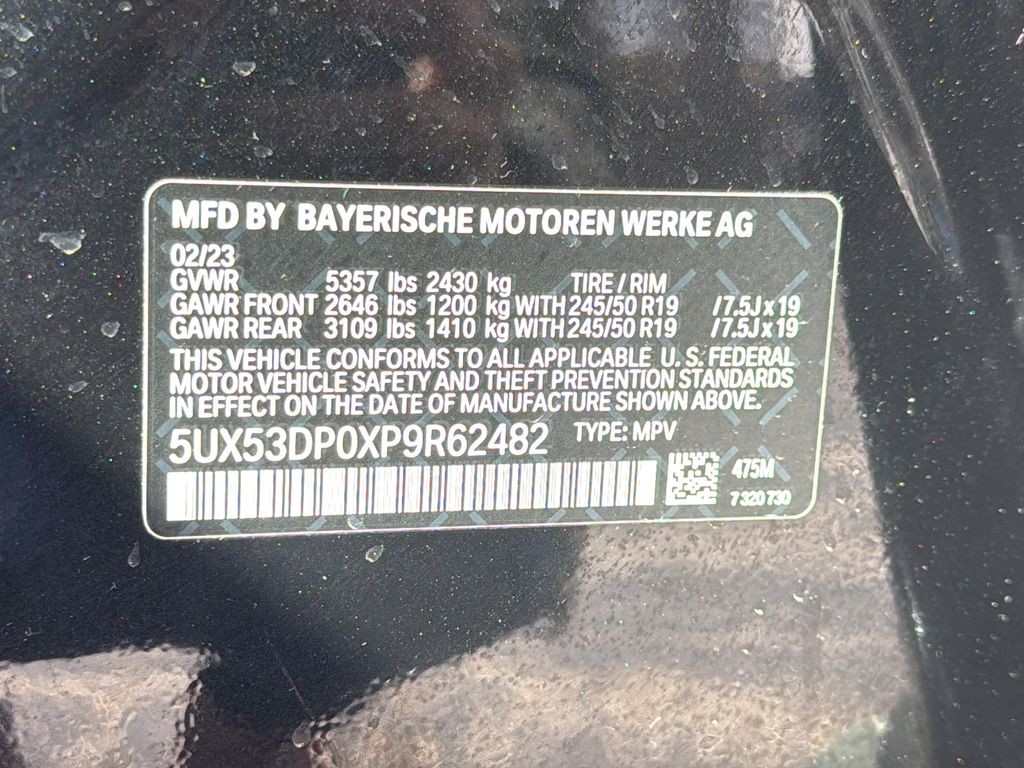 BMW X3 Vehicle Full-screen Gallery Image 27