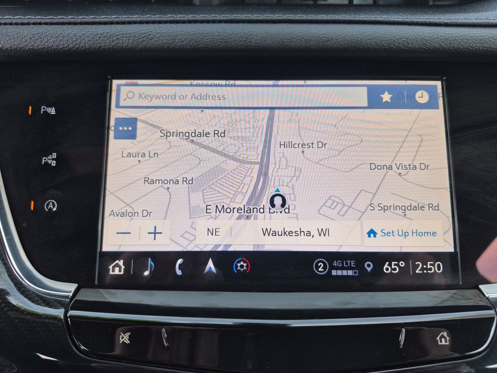 Cadillac XT6 Vehicle Full-screen Gallery Image 21