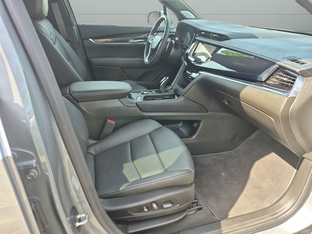 Cadillac XT6 Vehicle Full-screen Gallery Image 26