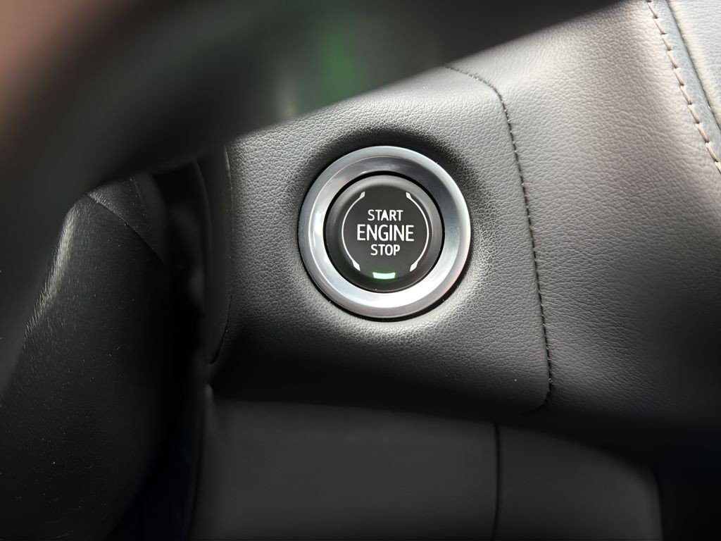 Chevrolet Tahoe Vehicle Full-screen Gallery Image 20