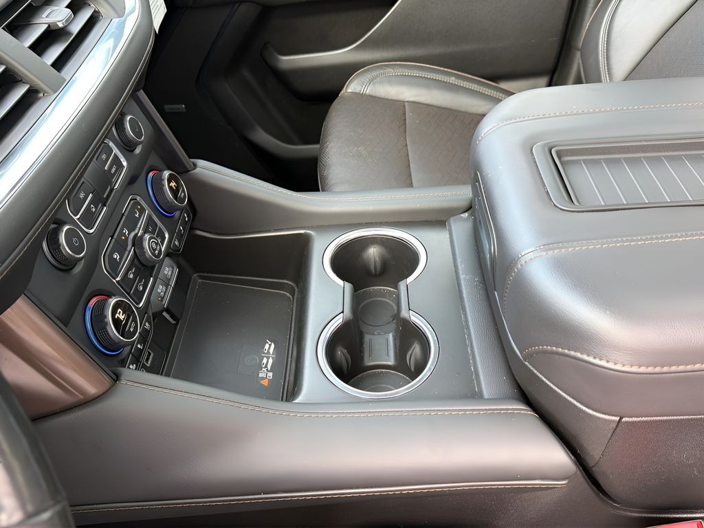 Chevrolet Tahoe Vehicle Full-screen Gallery Image 22