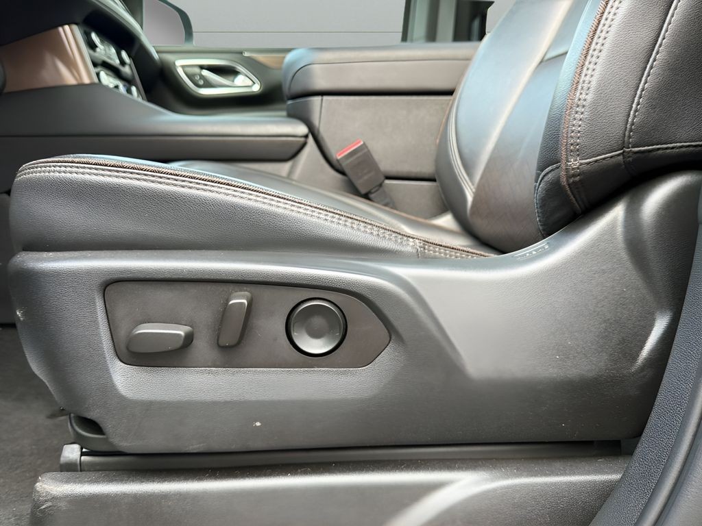 Chevrolet Tahoe Vehicle Full-screen Gallery Image 31