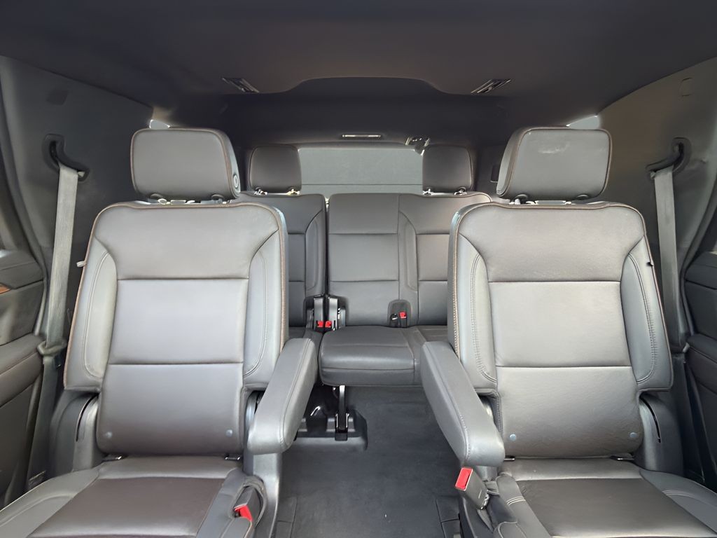 Chevrolet Tahoe Vehicle Full-screen Gallery Image 34