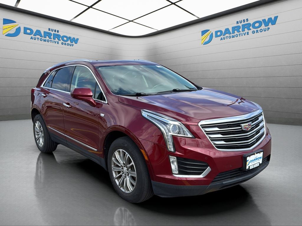 Cadillac XT5 Vehicle Full-screen Gallery Image 07