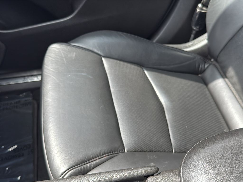 Cadillac XT5 Vehicle Full-screen Gallery Image 24