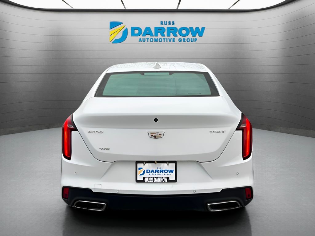 Cadillac CT4 Vehicle Full-screen Gallery Image 04
