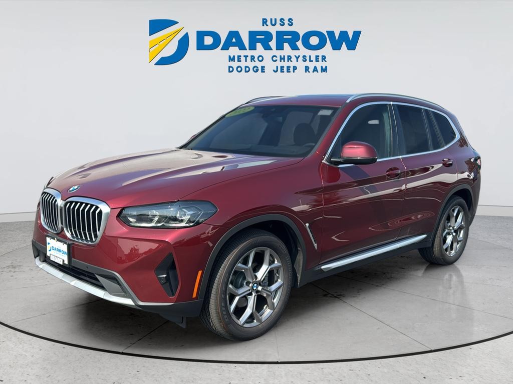BMW X3 Vehicle Full-screen Gallery Image 01