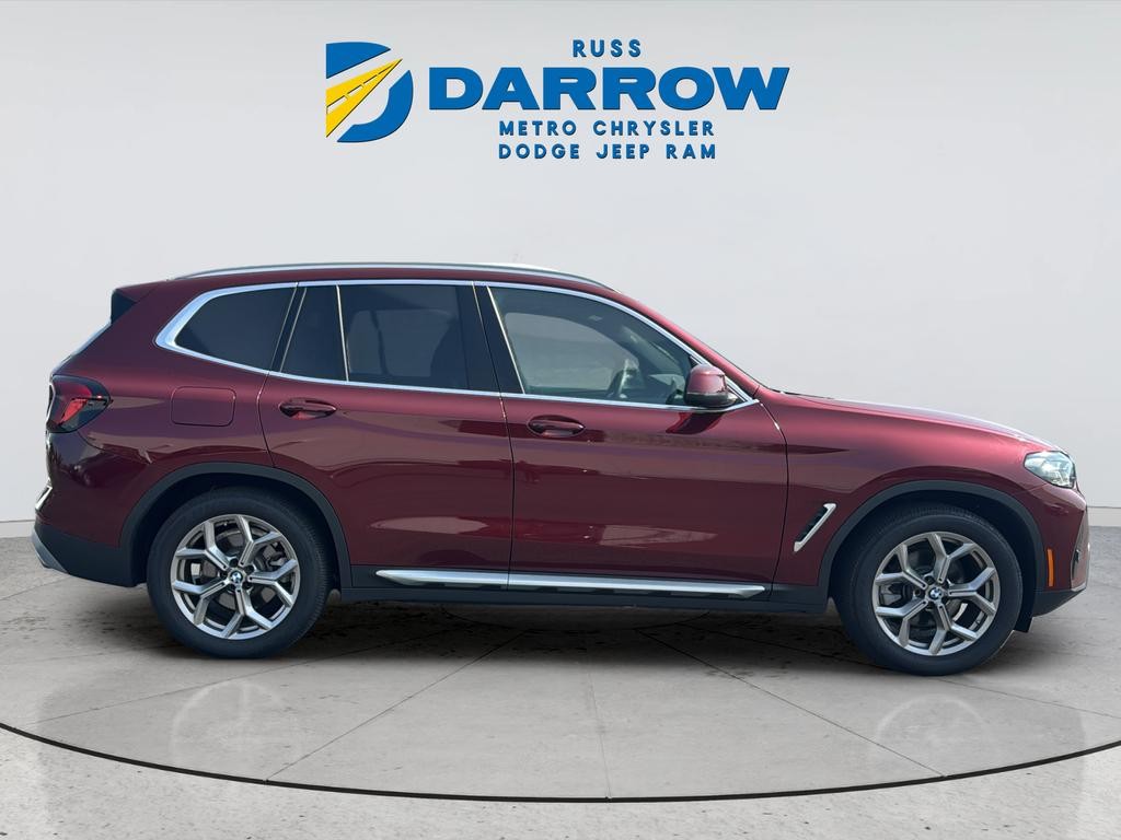BMW X3 Vehicle Full-screen Gallery Image 06
