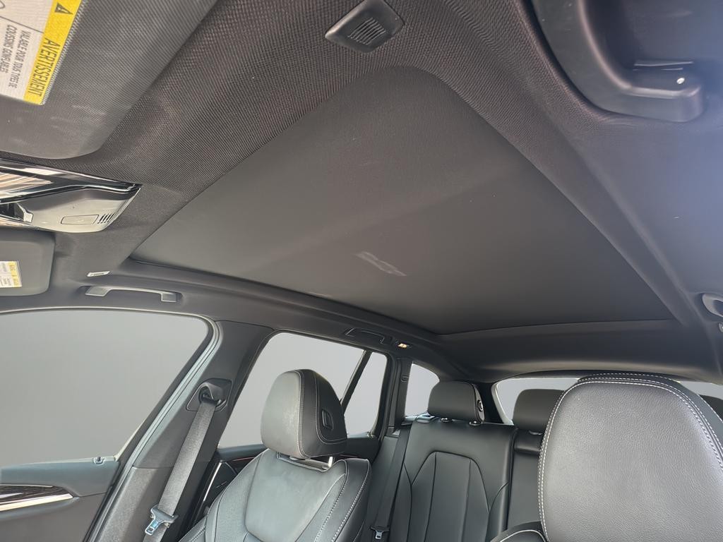 BMW X3 Vehicle Full-screen Gallery Image 19