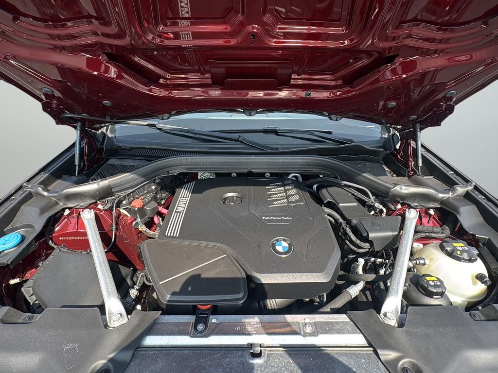 BMW X3 Vehicle Full-screen Gallery Image 34