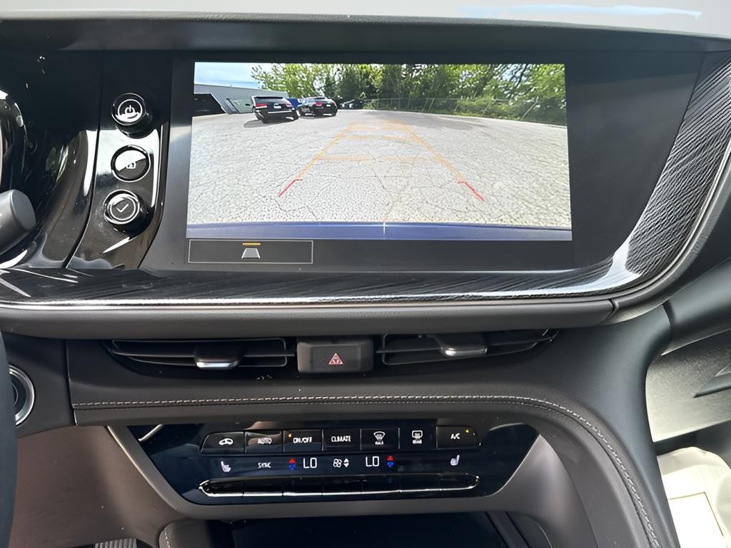 Buick Envision Vehicle Full-screen Gallery Image 16