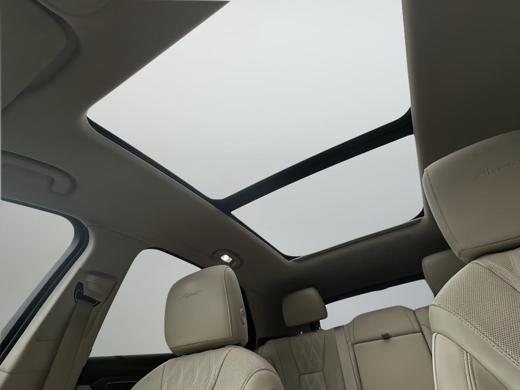 Buick Envision Vehicle Full-screen Gallery Image 19