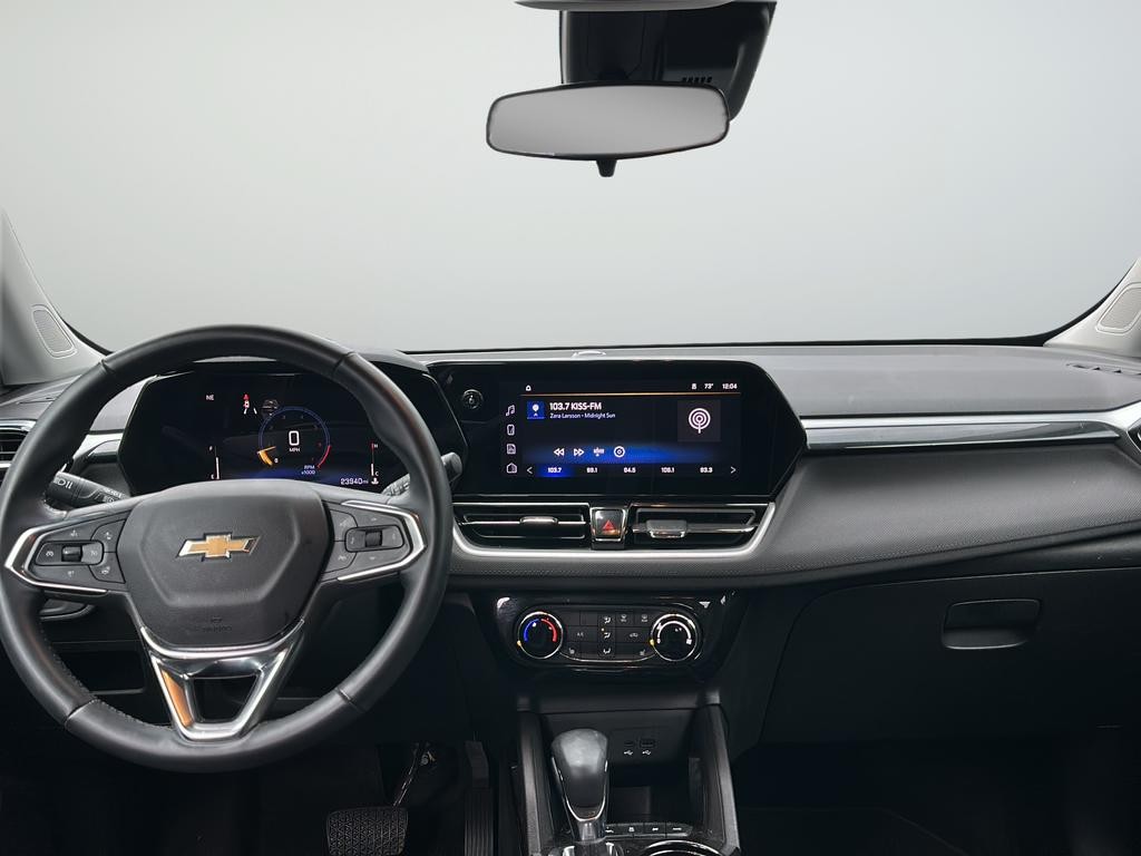 Chevrolet Trailblazer Vehicle Full-screen Gallery Image 09