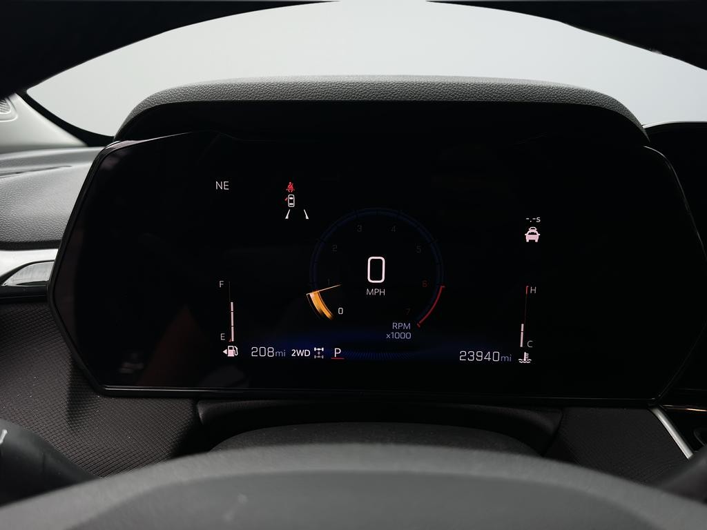 Chevrolet Trailblazer Vehicle Full-screen Gallery Image 12