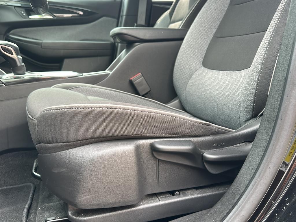 Chevrolet Trailblazer Vehicle Full-screen Gallery Image 17