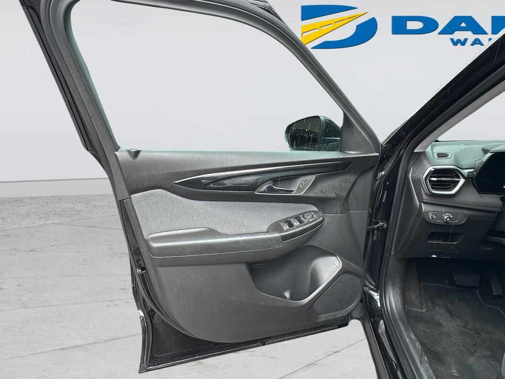 Chevrolet Trailblazer Vehicle Full-screen Gallery Image 22