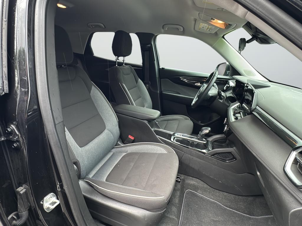 Chevrolet Trailblazer Vehicle Full-screen Gallery Image 24