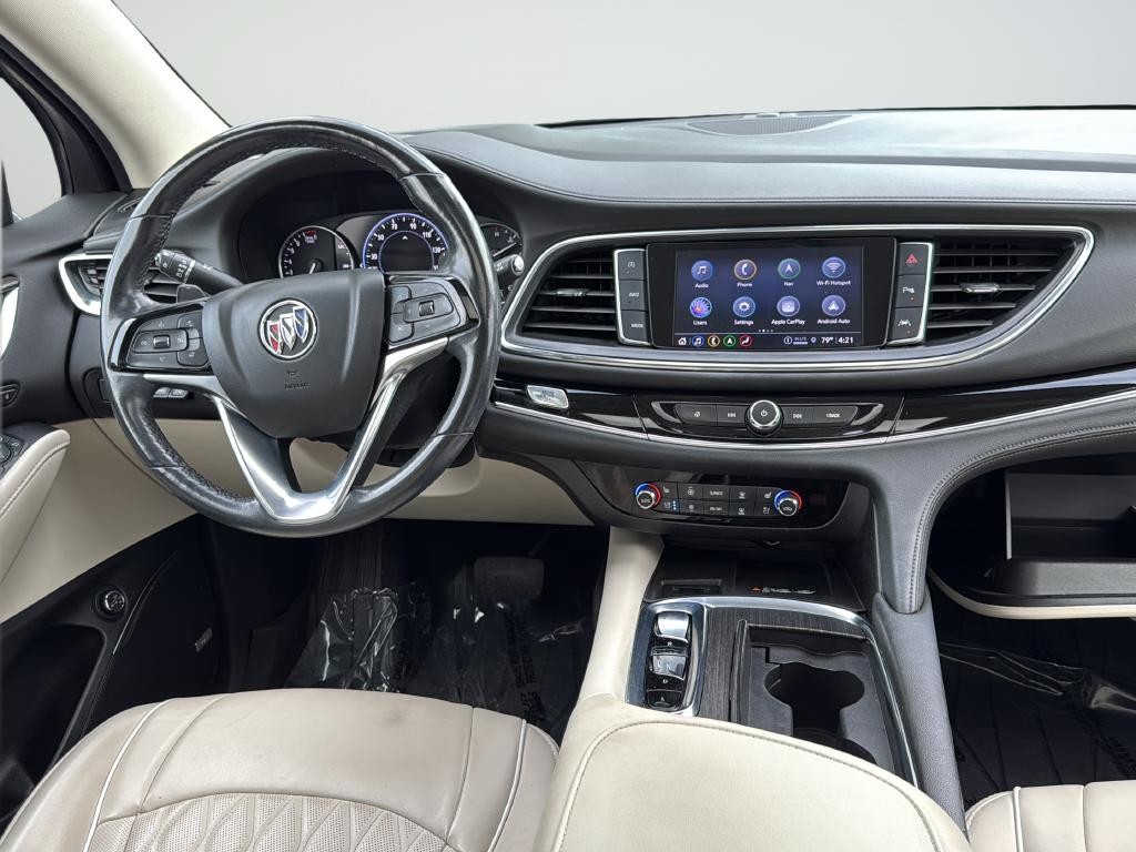 Buick Enclave Vehicle Full-screen Gallery Image 11