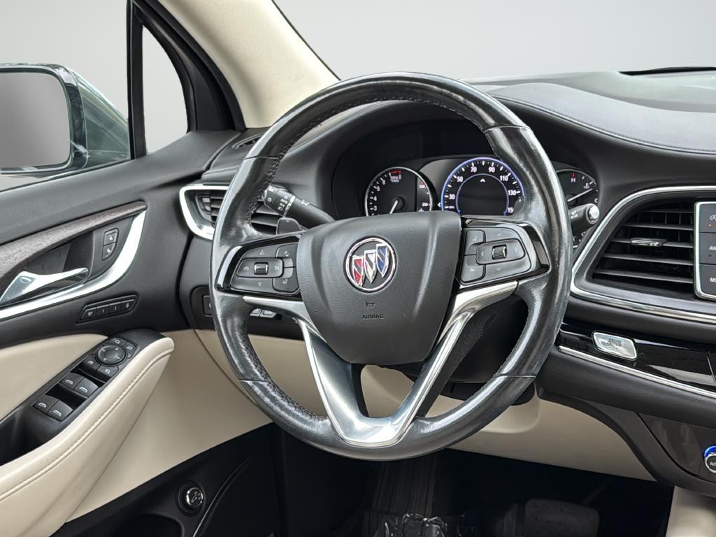 Buick Enclave Vehicle Full-screen Gallery Image 36