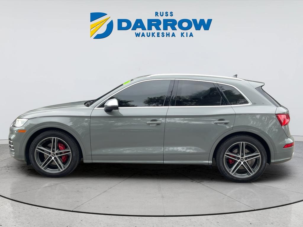 Audi SQ5 Vehicle Full-screen Gallery Image 02