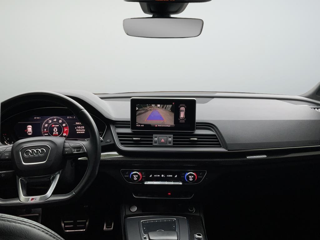 Audi SQ5 Vehicle Full-screen Gallery Image 09
