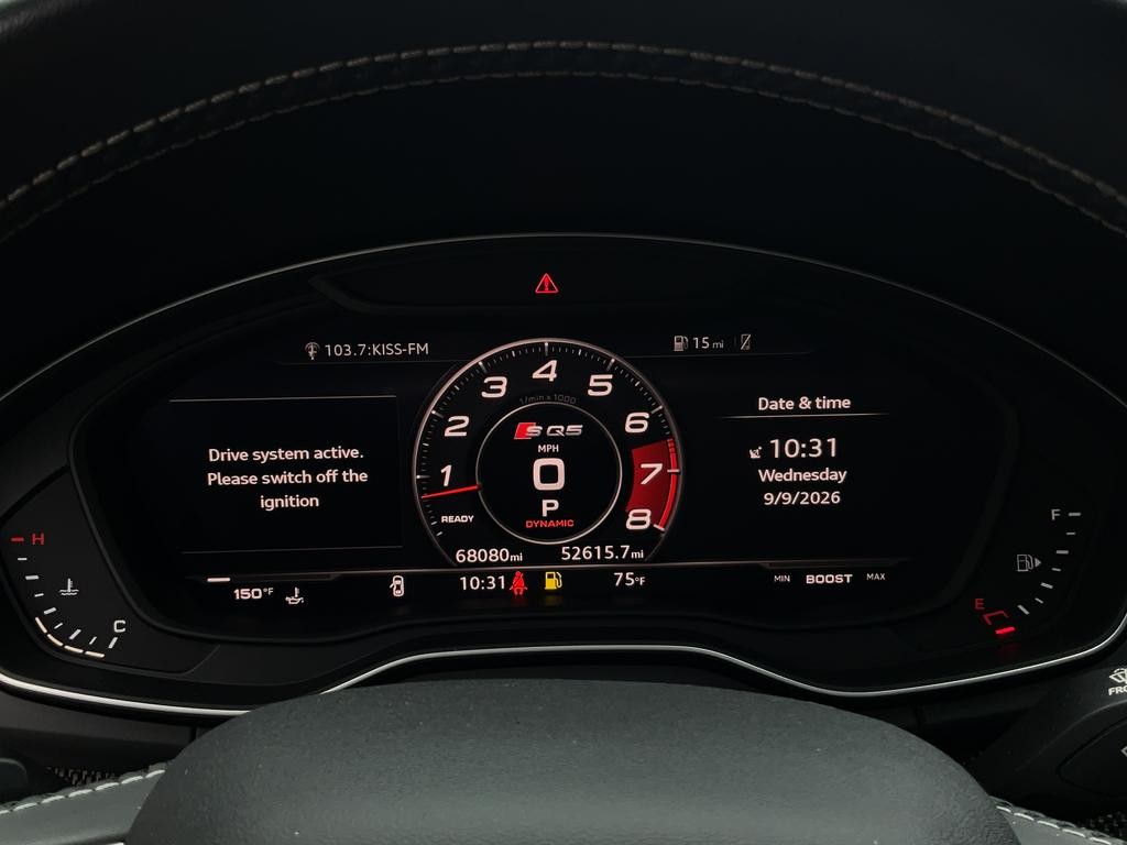 Audi SQ5 Vehicle Full-screen Gallery Image 23
