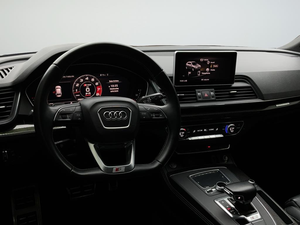 Audi SQ5 Vehicle Full-screen Gallery Image 32