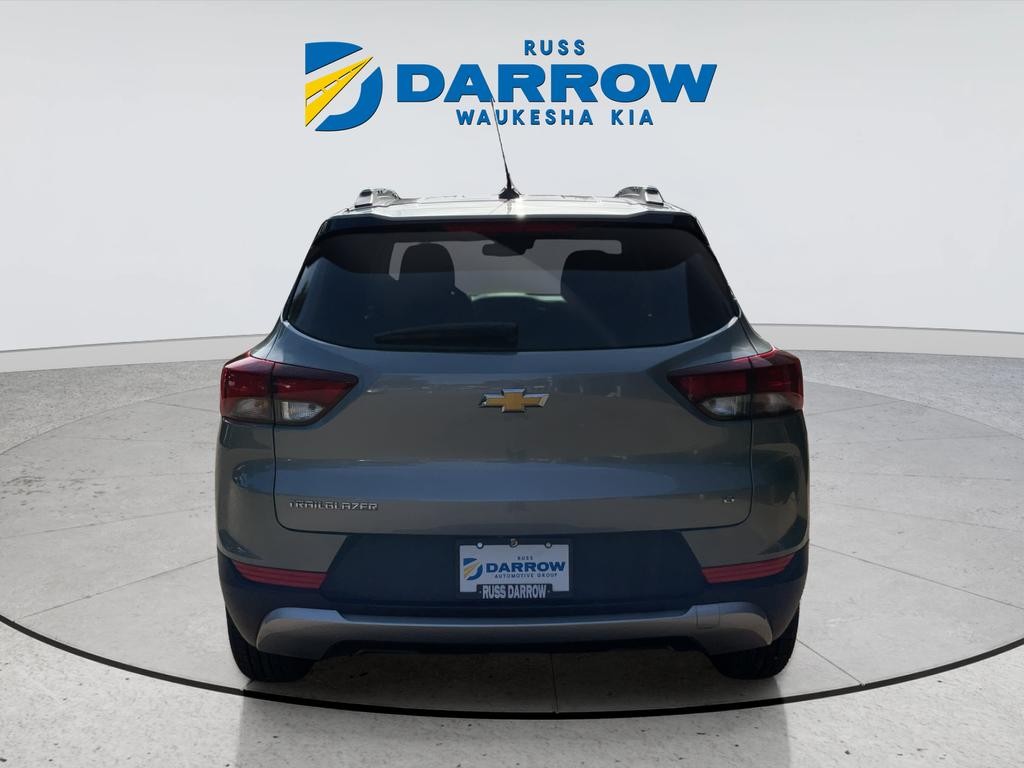 Chevrolet Trailblazer Vehicle Full-screen Gallery Image 04