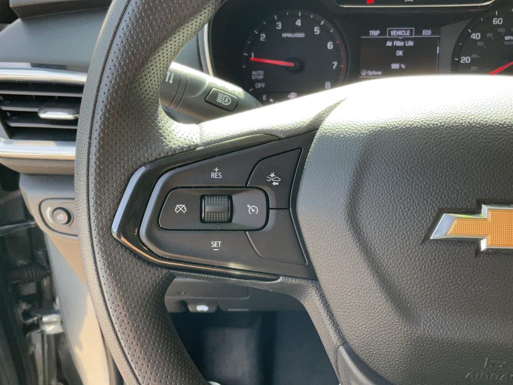 Chevrolet Trailblazer Vehicle Full-screen Gallery Image 16