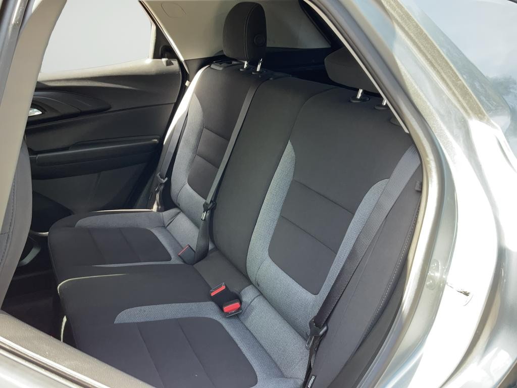 Chevrolet Trailblazer Vehicle Full-screen Gallery Image 27