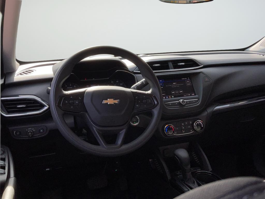 Chevrolet Trailblazer Vehicle Full-screen Gallery Image 32