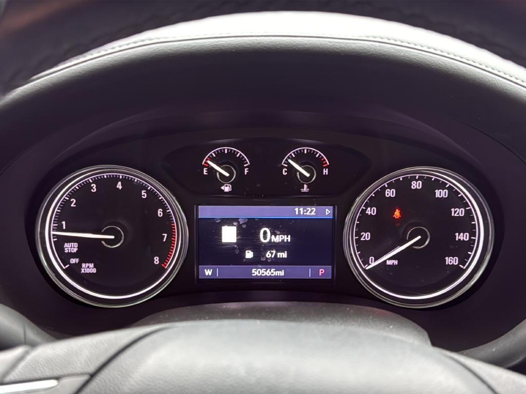 Buick Enclave Vehicle Full-screen Gallery Image 37