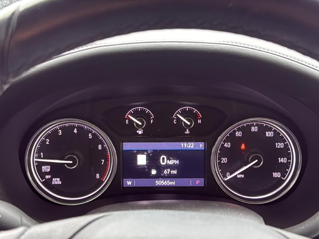 Buick Enclave Vehicle Full-screen Gallery Image 38