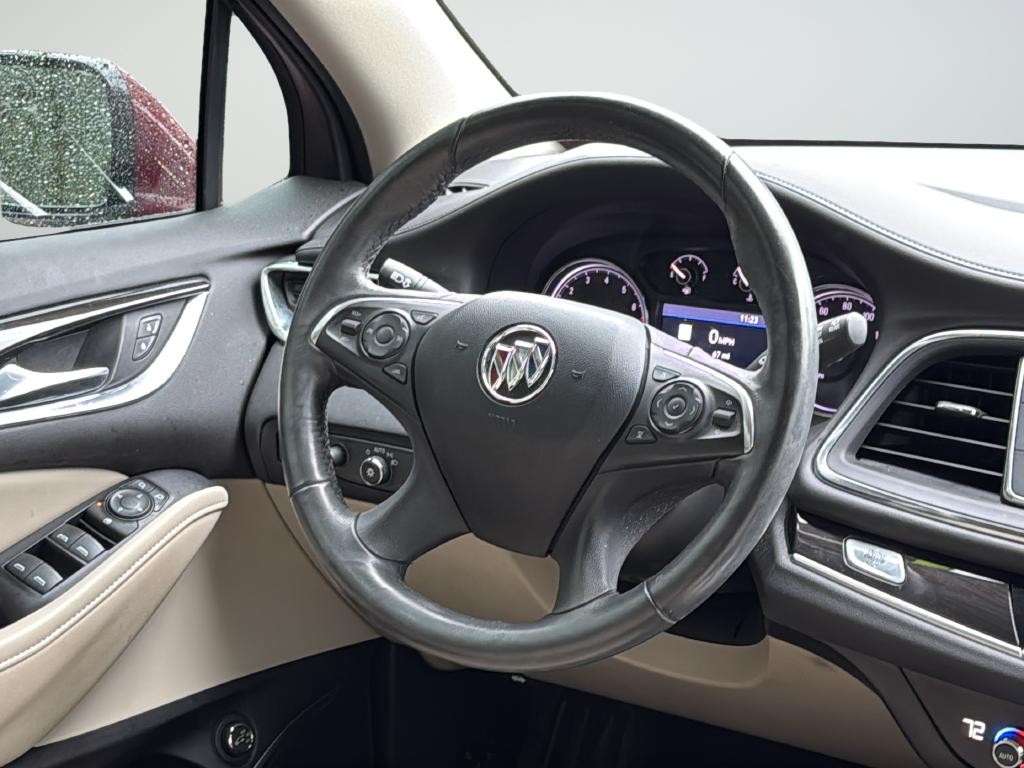 Buick Enclave Vehicle Full-screen Gallery Image 42