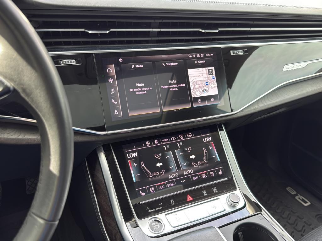Audi Q8 Vehicle Full-screen Gallery Image 14
